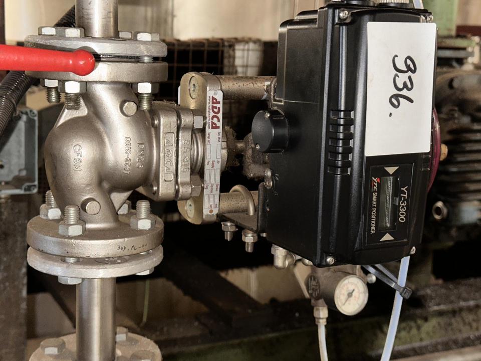 Regulating valve with Smart Positioner Valves