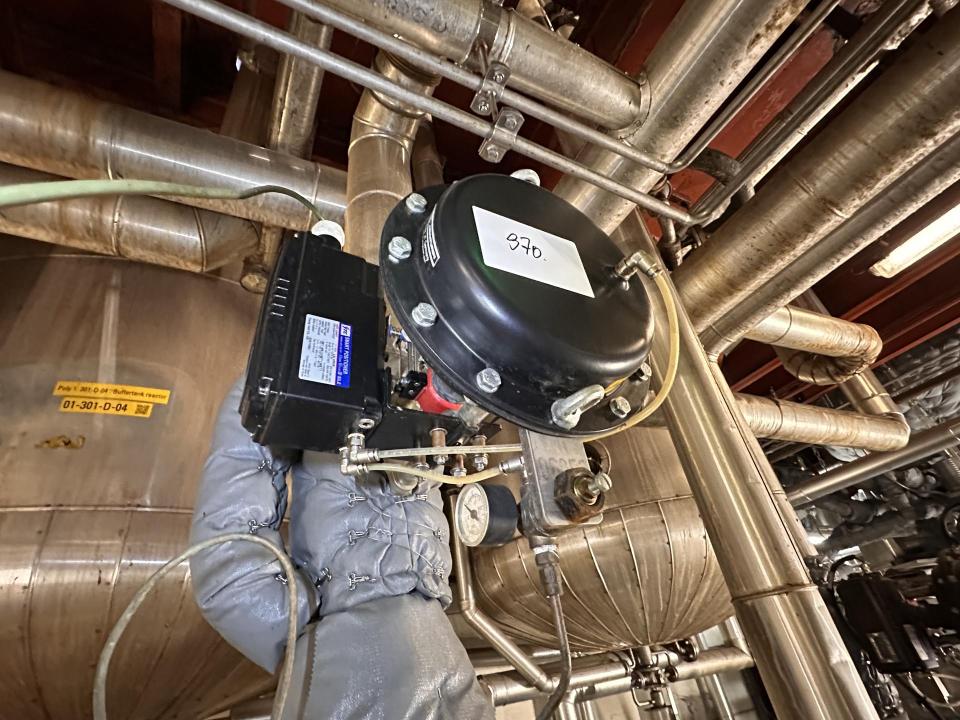 Regulating valve with Smart Positioner from YTC Valves