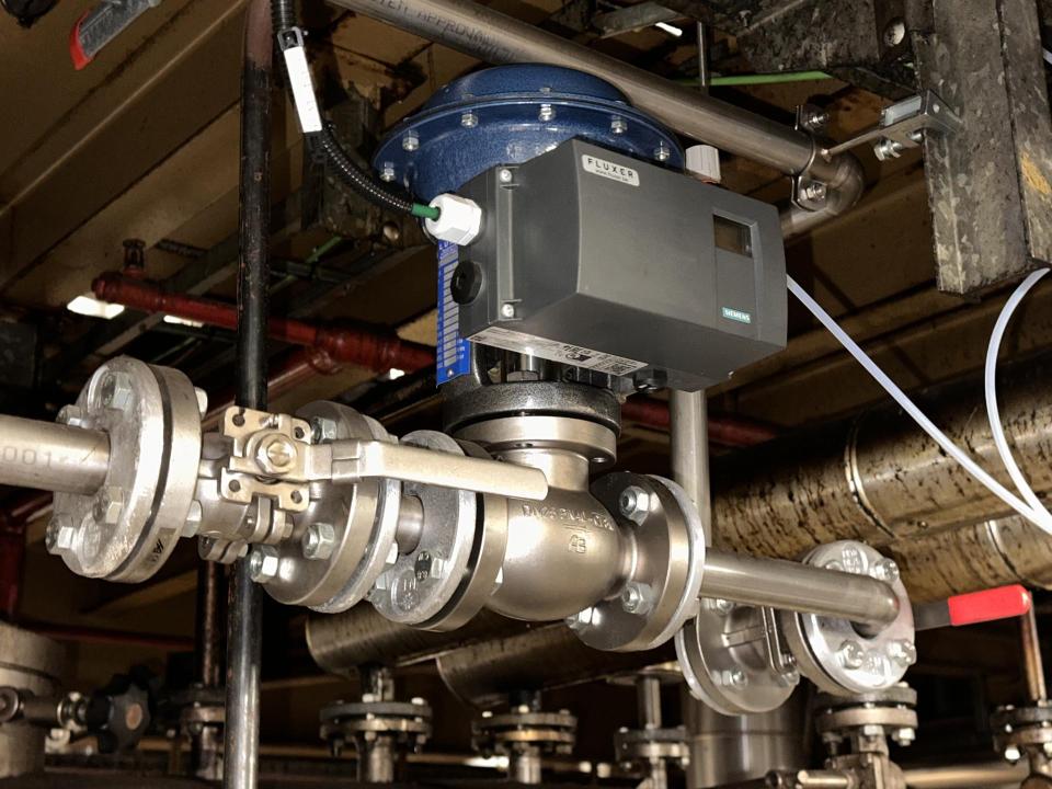Regulating valve image