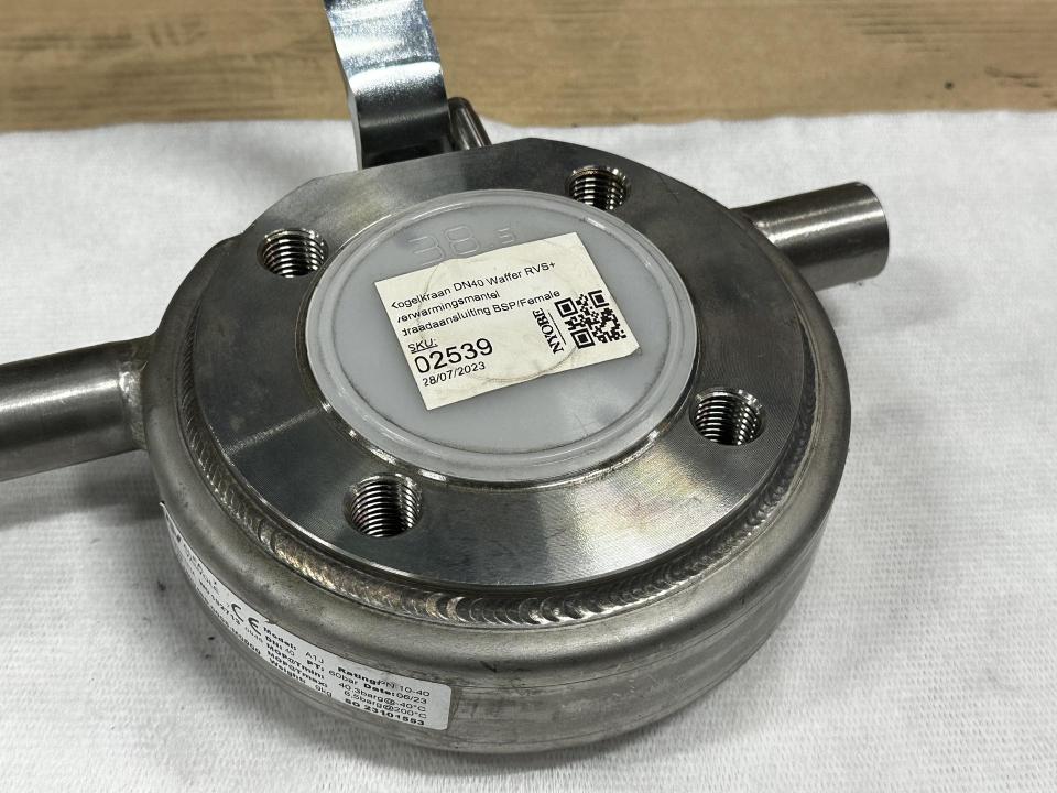 Ball valve PN 10-40 Valves