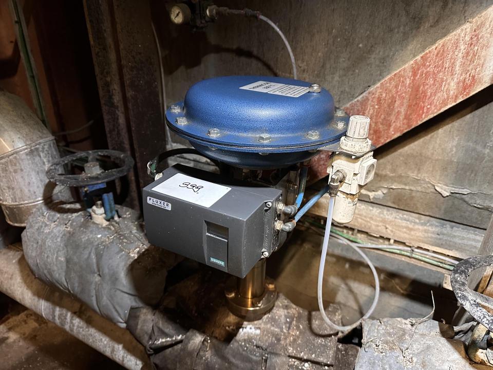 2022 Klinger Regulating valve with Smart Positioner Storage and Handling